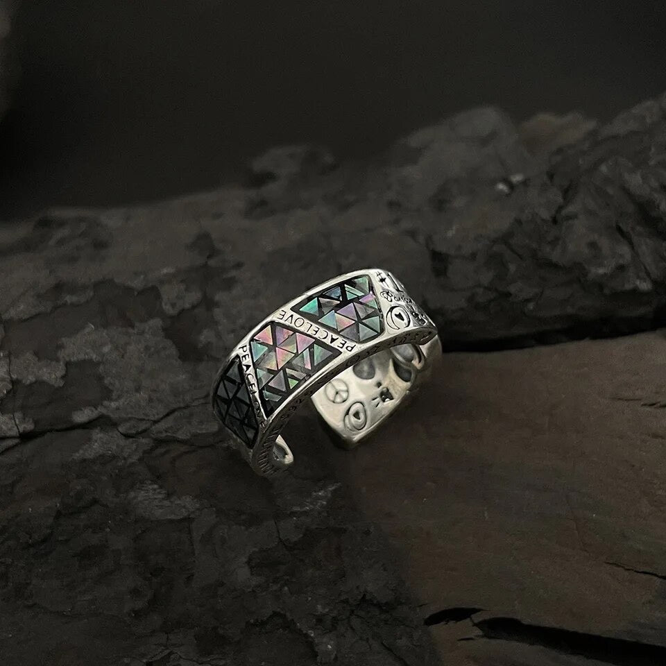 Graffiti Totem Ring