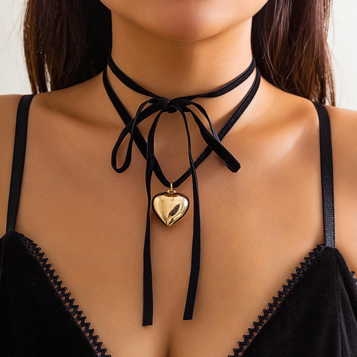 Flannel Collar Love Heart Necklace - Lox Vault