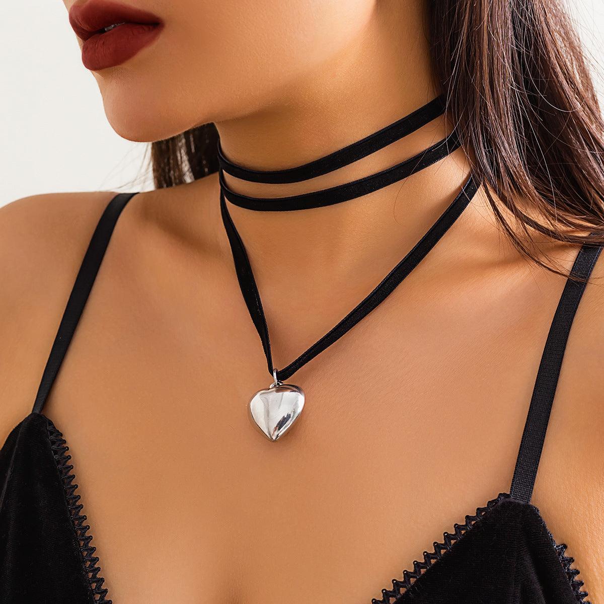 Flannel Collar Love Heart Necklace - Lox Vault