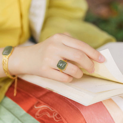 Retro Jade Ring